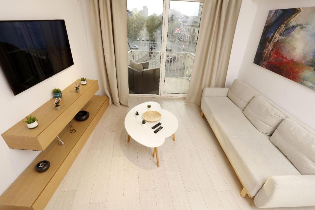 2 Bedroom Apartment With Amazing View In City Center Bukarest Exteriör bild